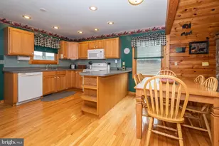 134 Highland Ave, Accident, MD 21520 - Photo 5