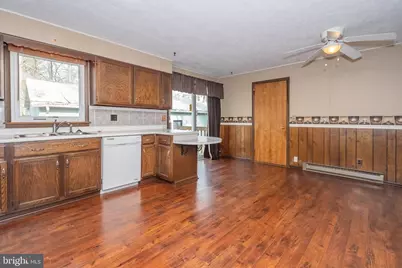 407 Seneca Avenue, Mountain Lake Park, MD 21550 - Photo 7