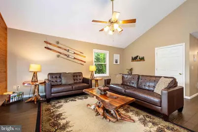 305 Lake Pointe Drive, Mc Henry, MD 21541 - Photo 11