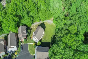 135 Rock Ridge Ln, Oakland, MD 21550 - Photo 3