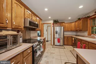 941 Mountainview Dr, Oakland, MD 21550 - Photo 9