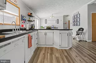 11470 Friendsville Rd, Friendsville, MD 21531 - Photo 9