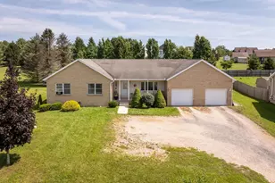 610 Harvey Winters Dr, Oakland, MD 21550 - Photo 1