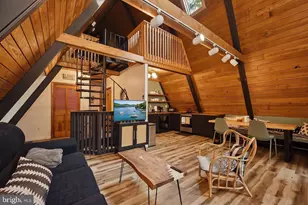 527 Deer Run Ln, Swanton, MD 21561 - Photo 5