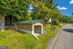 509 E St, Mountain Lake Park, MD 21550 - Photo 5
