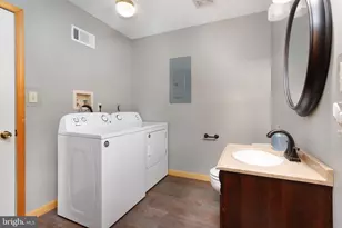 925 Pine Tree Point Rd, Swanton, MD 21561 - Photo 45