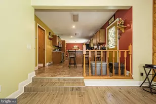 723 Kings Ct, Mountain Lake Park, MD 21550 - Photo 15
