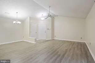 201 Oak Leaf Cir, Abingdon, MD 21009 - Photo 5