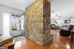 302 Scenic Dr, Aberdeen, MD 21001 - Photo 3