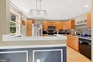 1001 Lake Front Dr, Edgewood, MD 21040 - Photo 11