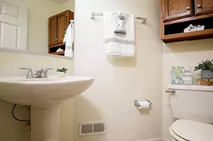 405 Ashton Ln, Abingdon, MD 21009 - Photo 5