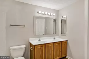 209 Oak Leaf Cir, Abingdon, MD 21009 - Photo 11