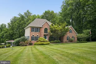 813 Saint Ann Dr, Street, MD 21154 - Photo 5