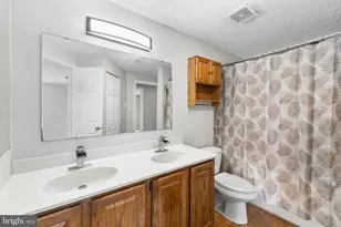 207 Oak Leaf Cir, Abingdon, MD 21009 - Photo 17
