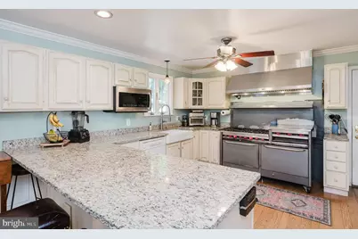 660 Cherry Hill Road, Street, MD 21154 - Photo 9