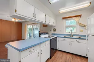 523 Eckhart Dr, Joppa, MD 21085 - Photo 9