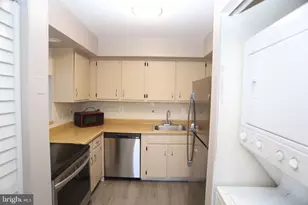 1709 Crimson Tree Way, Edgewood, MD 21040 - Photo 11