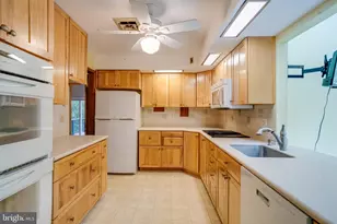 2010 Fallsgrove Way, Fallston, MD 21047 - Photo 23