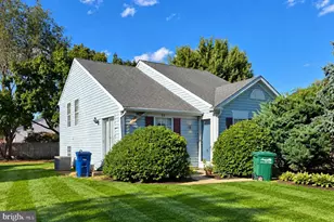 898 Oxford Ave, Aberdeen, MD 21001 - Photo 1