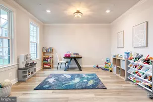 7679 Cross Creek Dr, Columbia, MD 21044 - Photo 11