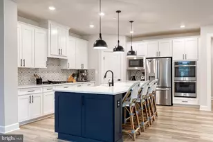 7679 Cross Creek Dr, Columbia, MD 21044 - Photo 15