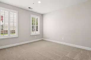 5803 Lois Ln, Ellicott City, MD 21043 - Photo 9