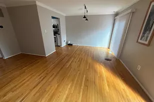 7804 Old Litchfield Ln, Ellicott City, MD 21043 - Photo 3