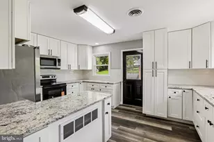 15474 Roxbury Rd, Glenwood, MD 21738 - Photo 11