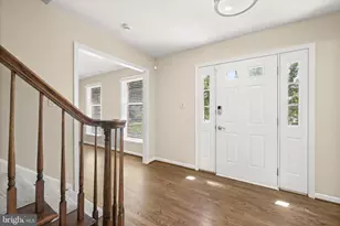 10228 Clubhouse Ct, Ellicott City, MD 21042 - Photo 5
