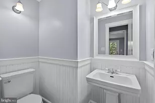 7405 Oakcrest Ln, Clarksville, MD 21029 - Photo 9