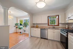 6725 Pine Dr, Columbia, MD 21046 - Photo 17