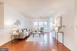 8260 Stone Crop Dr, Ellicott City, MD 21043 - Photo 5