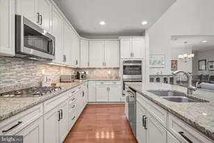 9843 Wilderness Ln, Laurel, MD 20723 - Photo 23