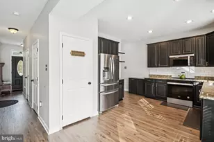 6425 Ivy Spring Rd, Elkridge, MD 21075 - Photo 5