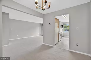 8723 Hayshed Ln, Columbia, MD 21045 - Photo 11