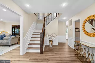 7803 Breakstone Ct, Ellicott City, MD 21043 - Photo 3