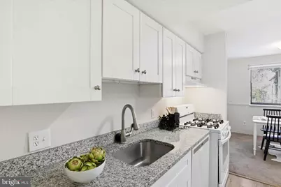 6045 Majors Lane #2 E14, Columbia, MD 21045 - Photo 9