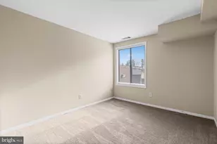 8717 Hayshed Ln, Columbia, MD 21045 - Photo 17