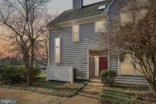 7848 Old Farm Ln, Ellicott City, MD 21043 - Photo 3