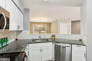 7848 Old Farm Ln, Ellicott City, MD 21043 - Photo 15