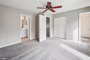 9469 Clocktower Ln, Columbia, MD 21046 - Photo 11