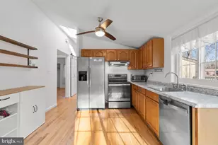 9317 Farewell Rd, Columbia, MD 21045 - Photo 15