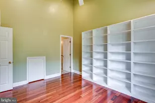 7616 Coachlight Ln, Ellicott City, MD 21043 - Photo 23