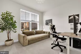 7722 Port Capital Dr, Elkridge, MD 21075 - Photo 15