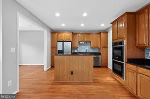 4832 Lee Hollow Pl, Ellicott City, MD 21043 - Photo 9