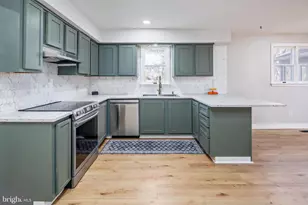 13722 Barberry Way, Sykesville, MD 21784 - Photo 9