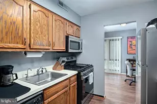 6097 Majors Ln, Columbia, MD 21045 - Photo 5