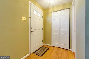 7805 Edmunds Way, Elkridge, MD 21075 - Photo 5