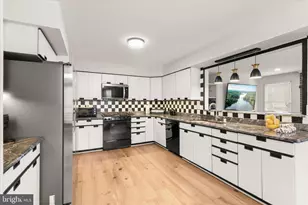 9606 Casper Ct E, Ellicott City, MD 21042 - Photo 19