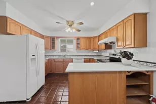 3823 Grosvenor Dr, Ellicott City, MD 21042 - Photo 15